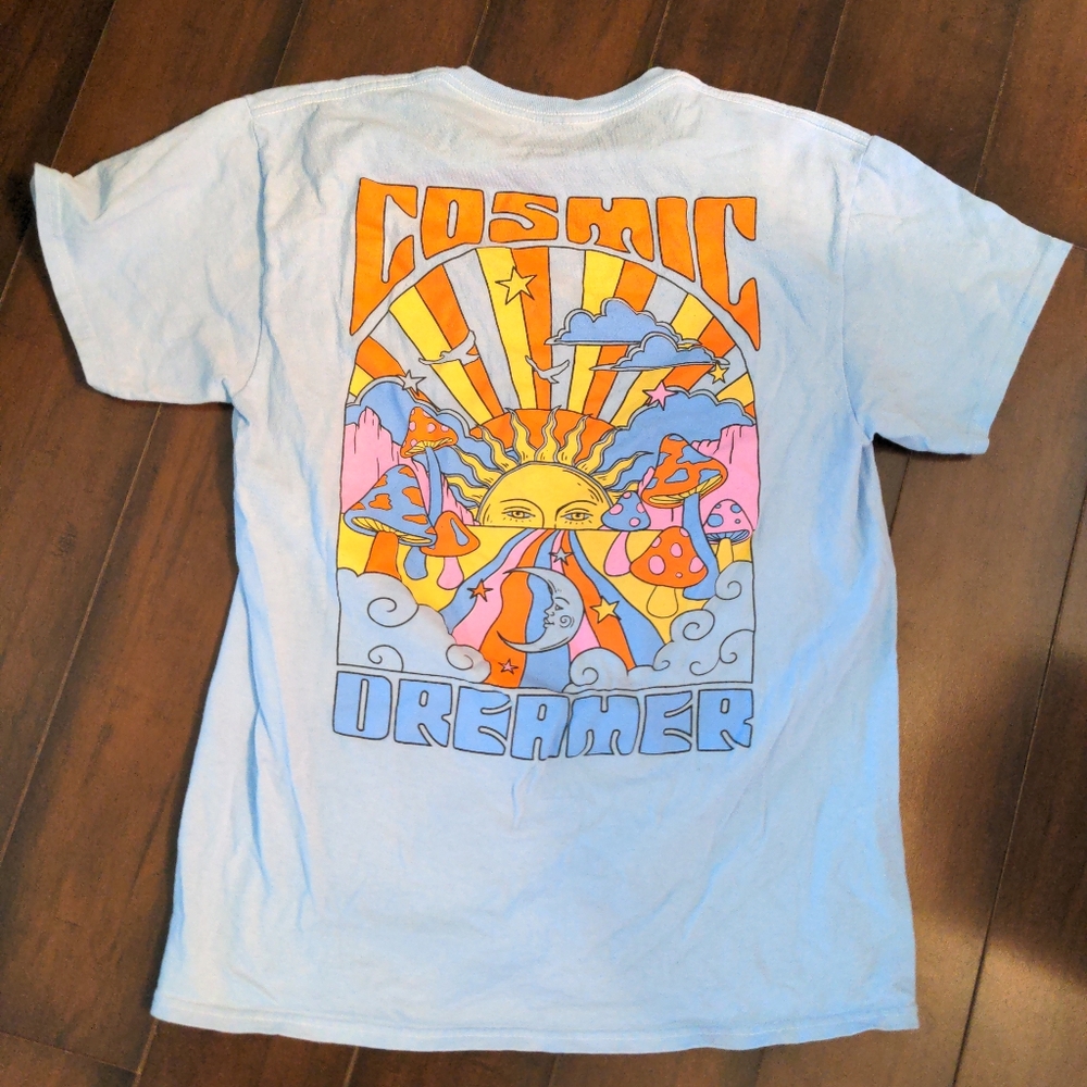 Cosmic dreamer graphic tee